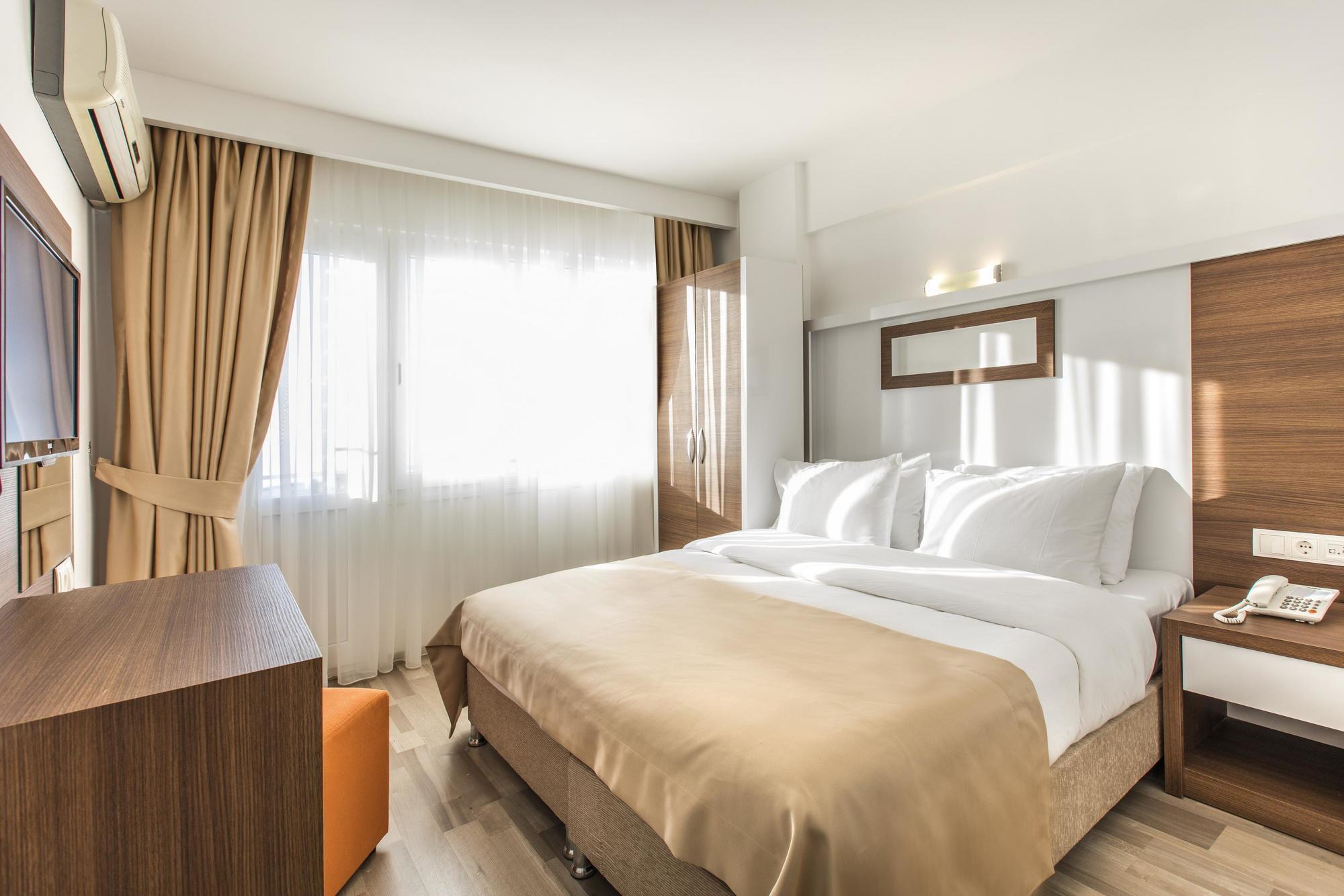 Demir Suit Hotel Kuşadası Ngoại thất bức ảnh