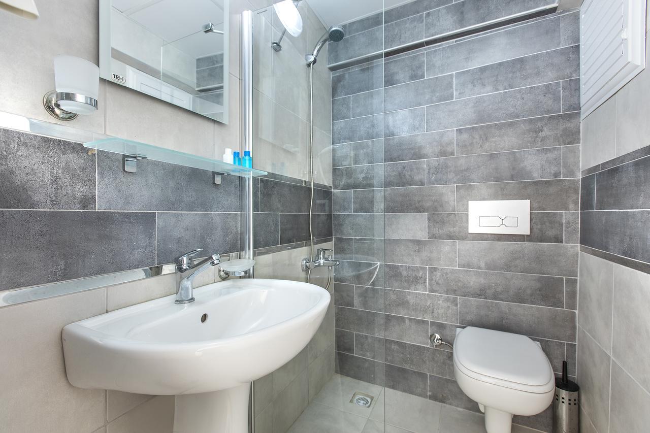 Demir Suit Hotel Kuşadası Ngoại thất bức ảnh