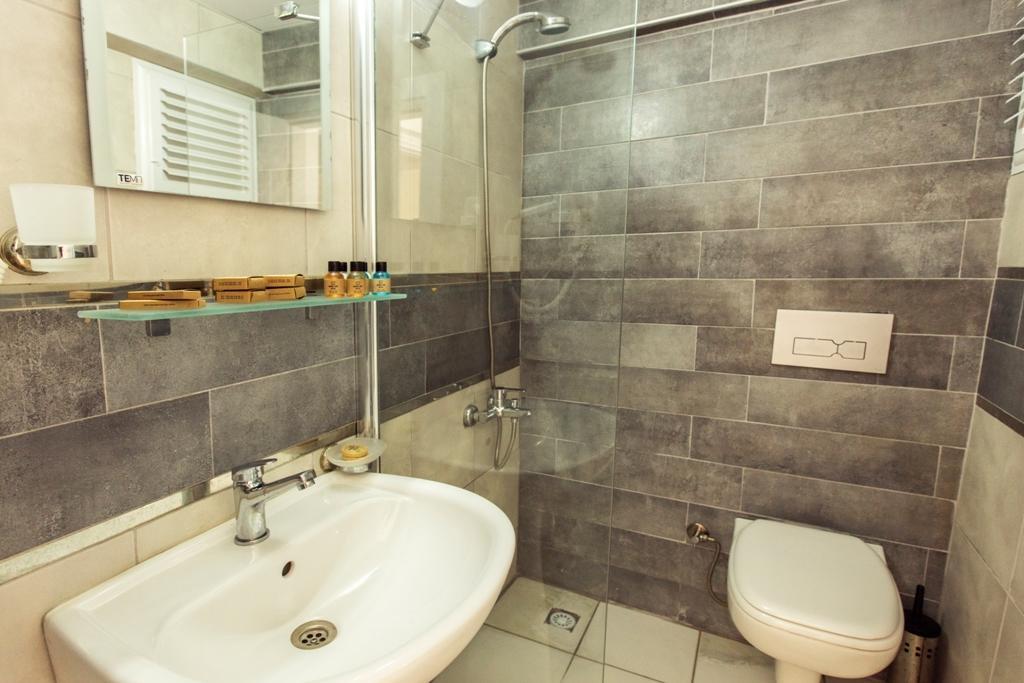 Demir Suit Hotel Kuşadası Ngoại thất bức ảnh