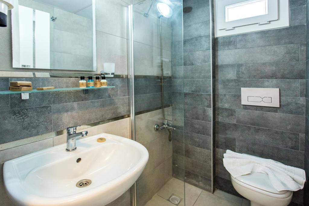 Demir Suit Hotel Kuşadası Ngoại thất bức ảnh