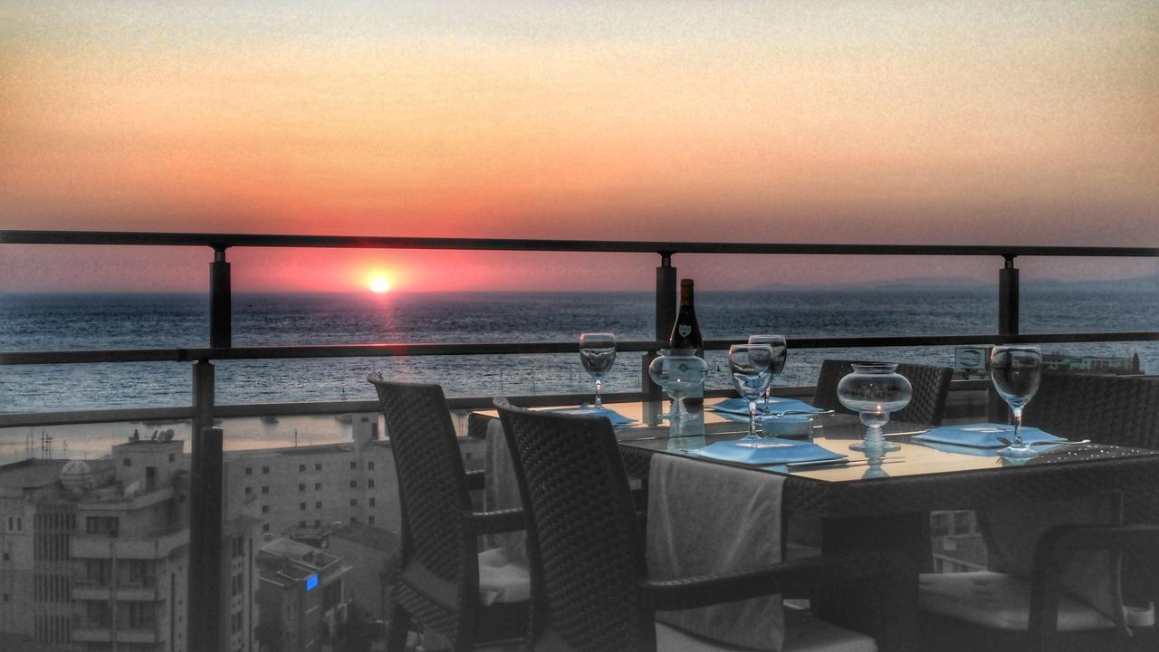 Demir Suit Hotel Kuşadası Ngoại thất bức ảnh